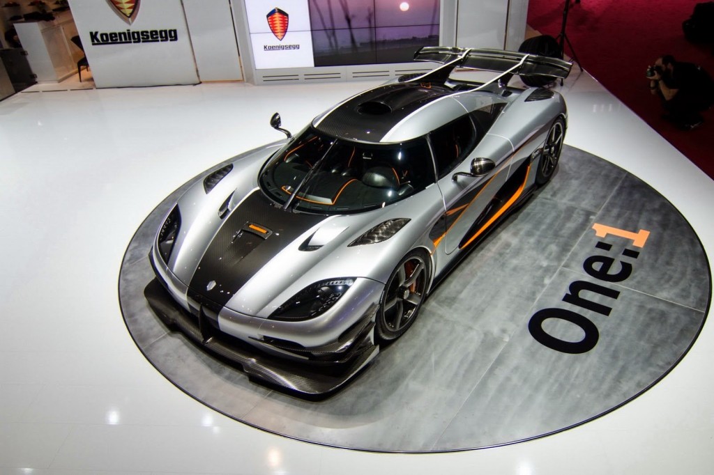 Koenigsegg One-1 precio1,7 millones de euros. Las únicas 6 unidades fabricadas ya han sido vendidas.