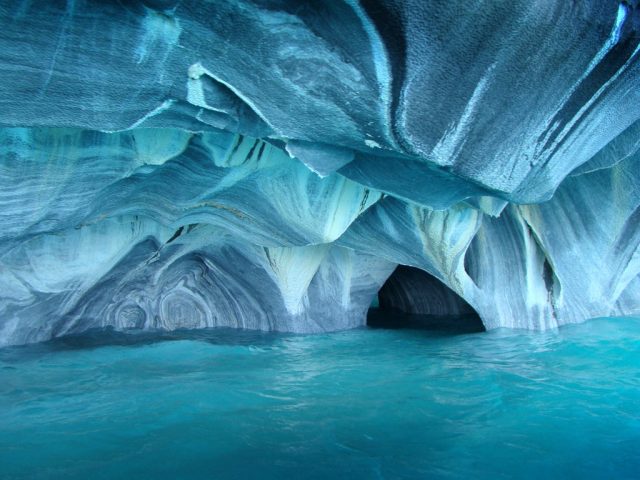 cuevas-de-marmol-chile