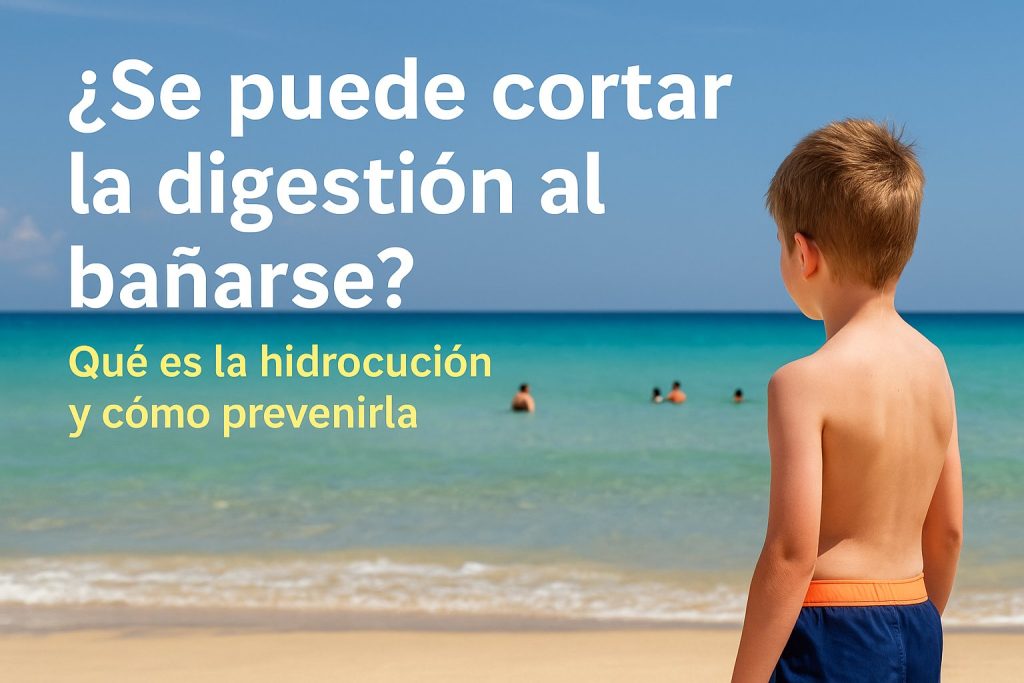 Niño en la playa frente al mar con texto informativo sobre si se puede cortar la digestión al bañarse y qué es la hidrocución