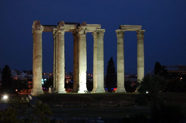 templo-de-zeus-atenas